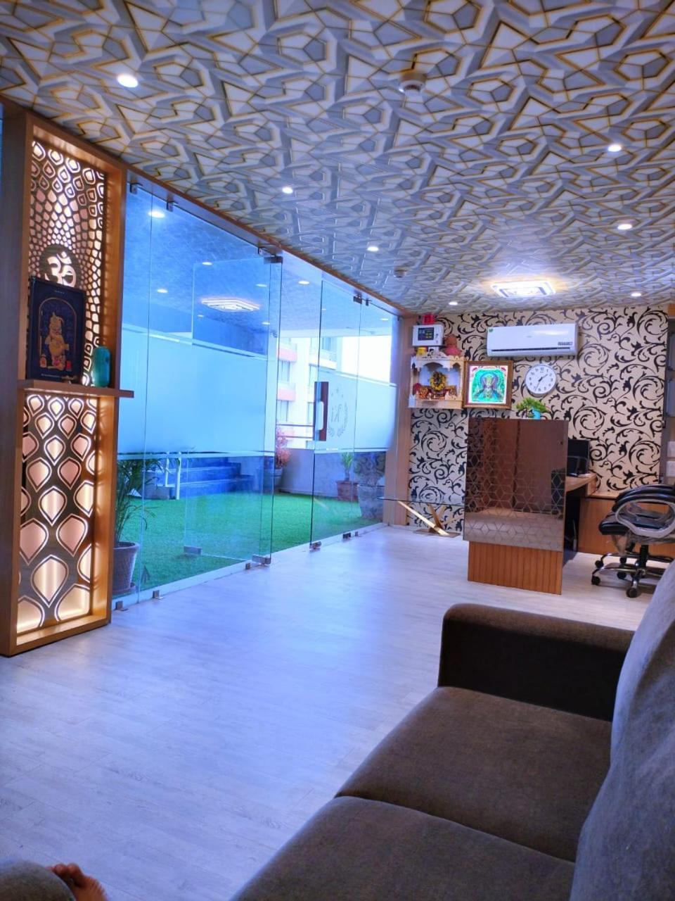 Kiran 2* Ahmedabad